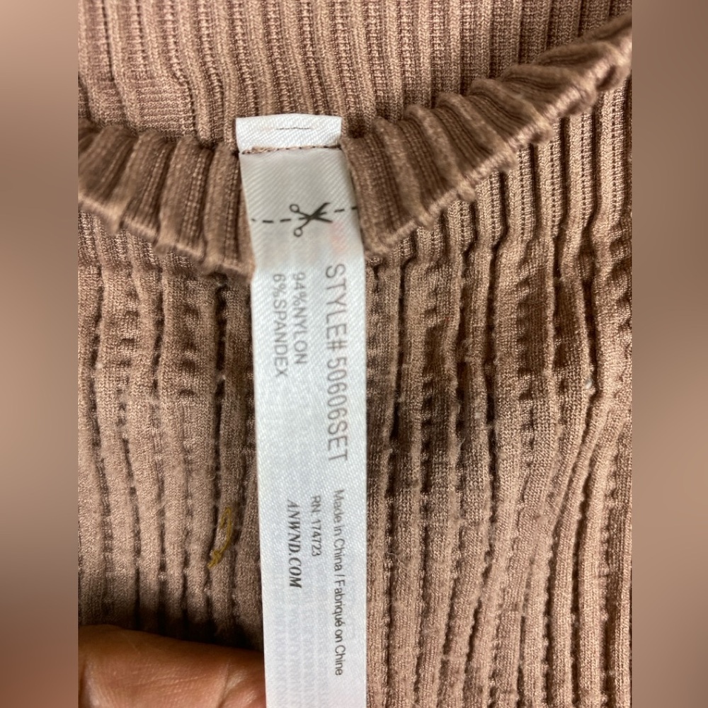 ANWND Ribbed Knit Top set M/L - Picture 5 of 5